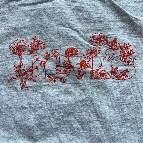 Levi’s Cropped Tee, size M - Picture 2 of 3